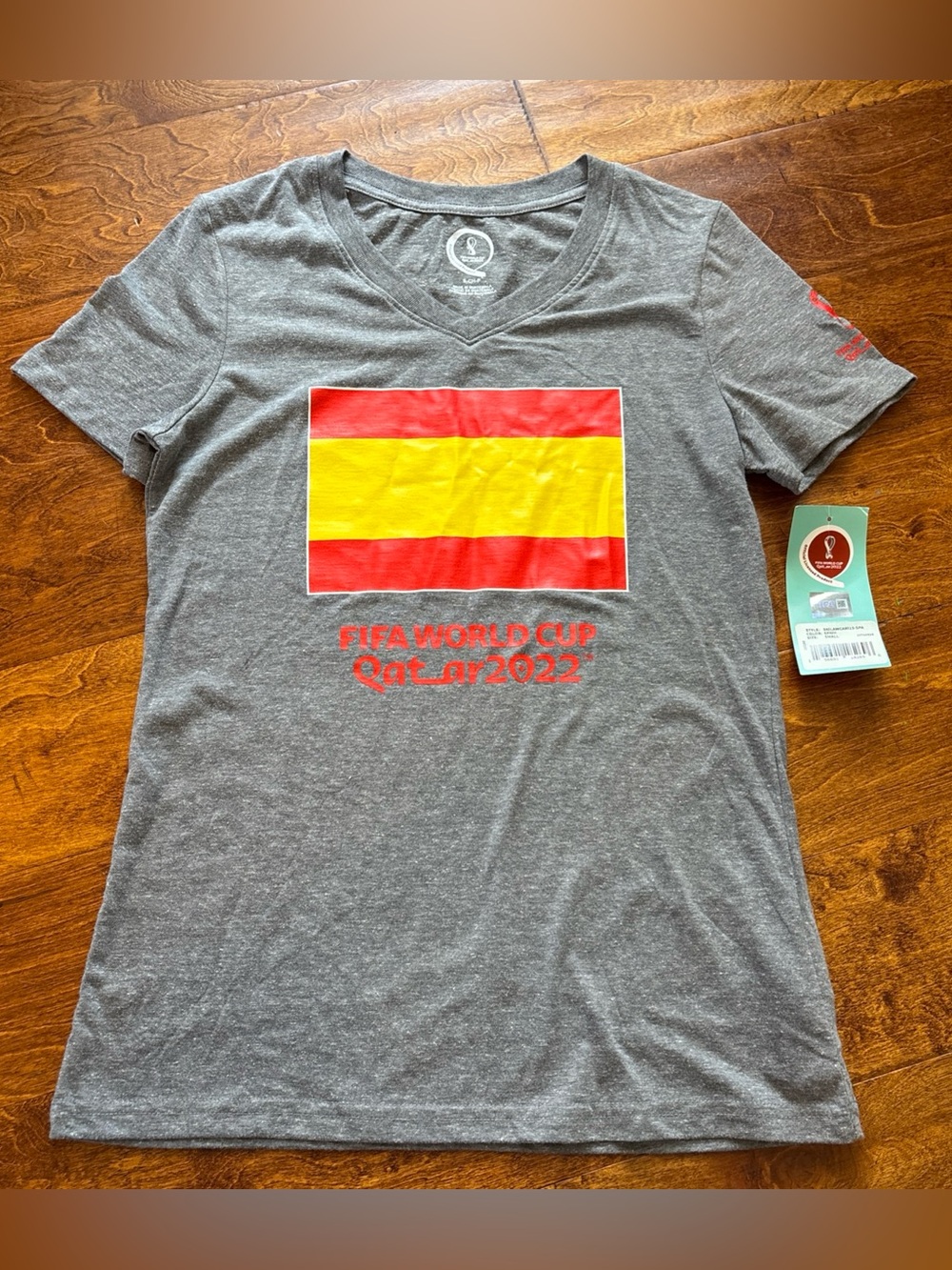FIFA World Cup Qatar 2022 Women's Gray Tee with Spain Flag NWT
